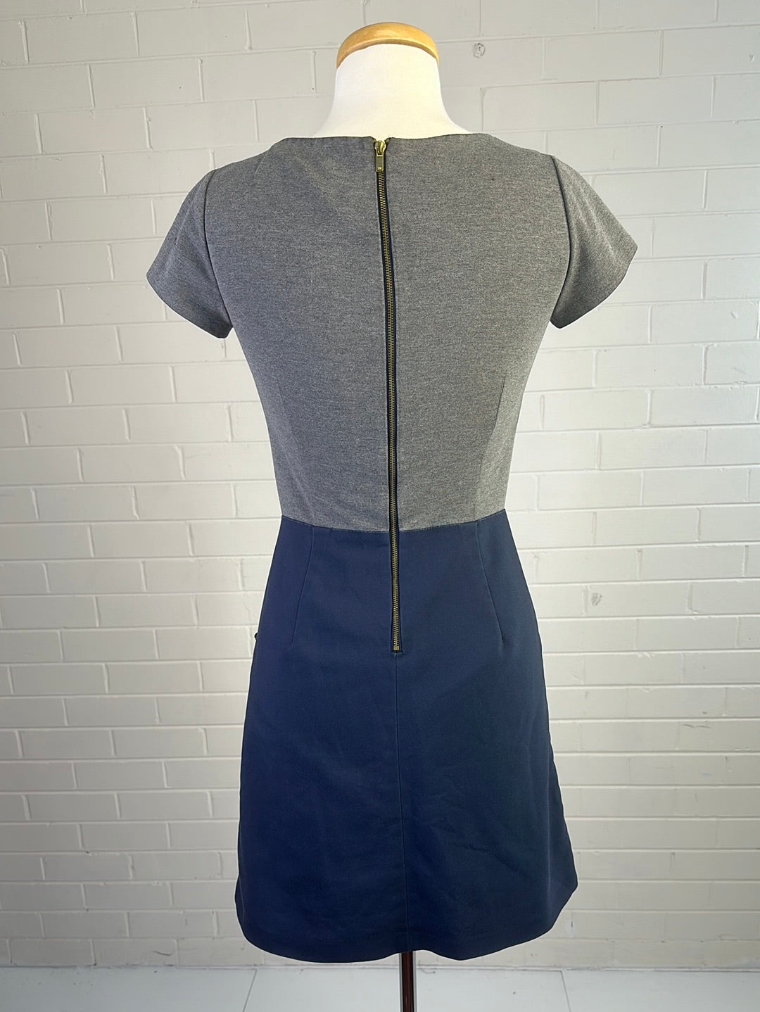 Tommy Hilfiger | New York | dress | size 8 | knee length