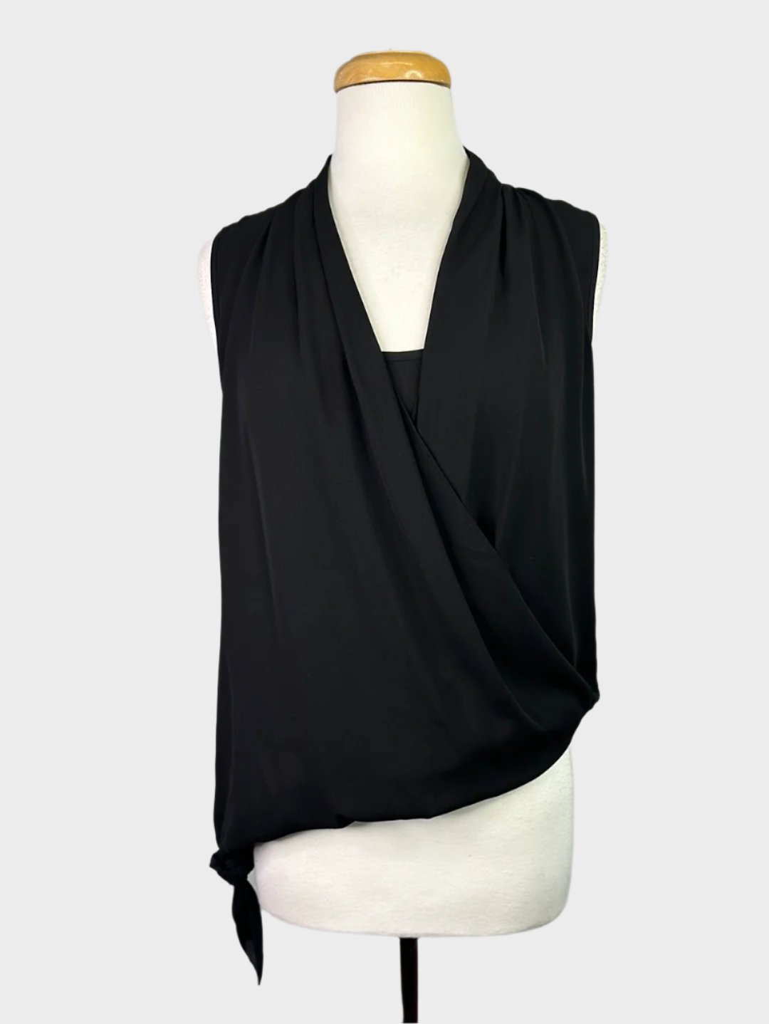 Wayne Cooper | top | size 8 | sleeveless