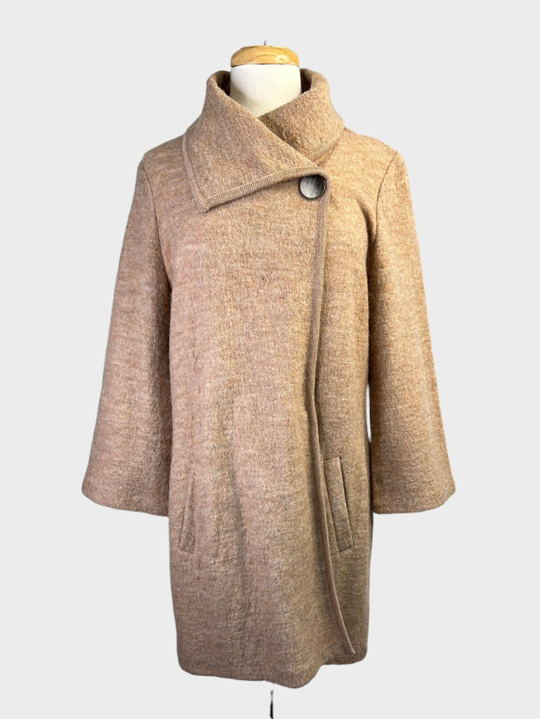 Paul Costelloe | London | coat | size 14 | single breasted | 100% wool