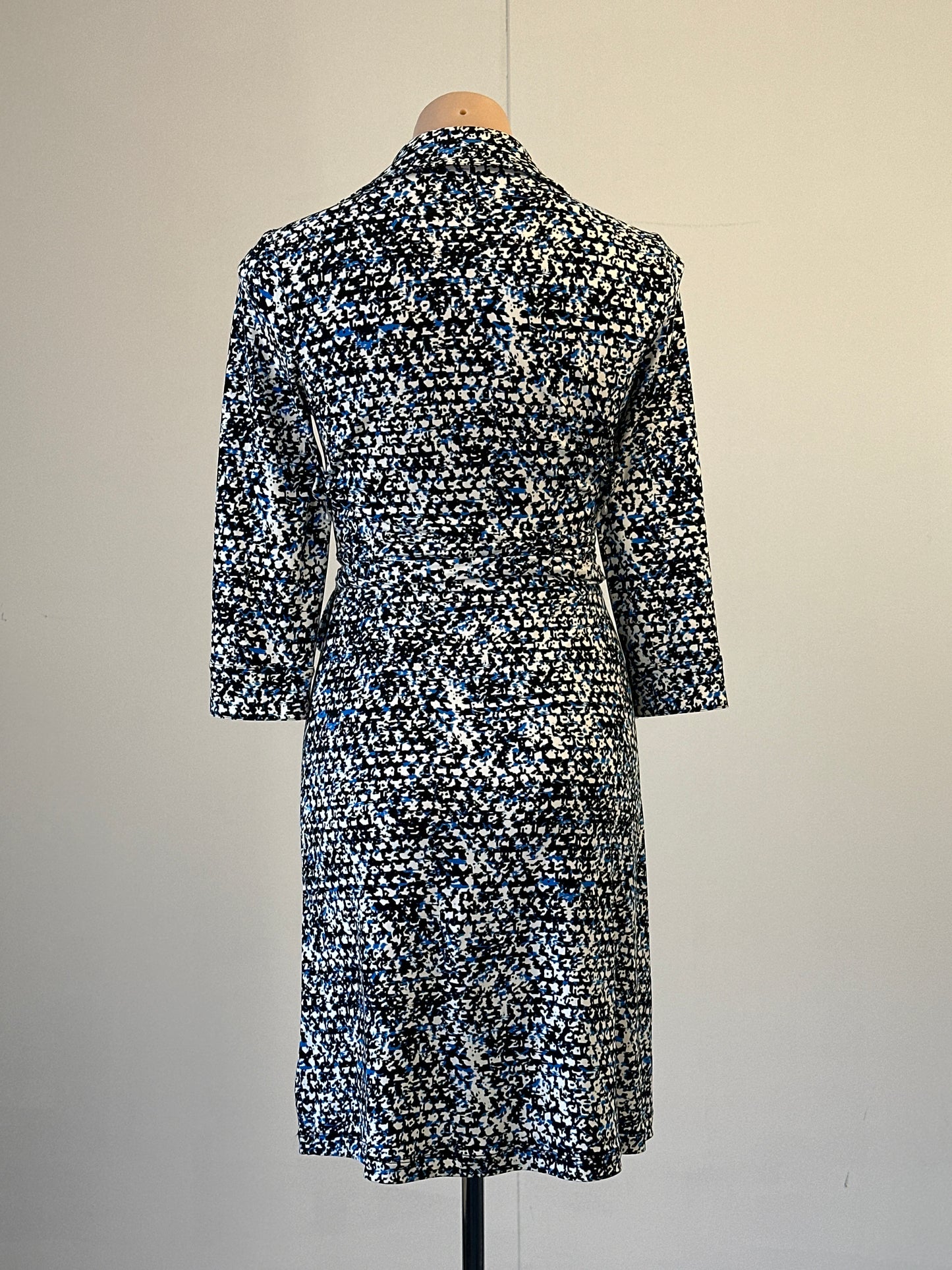 Ann Taylor | US | dress | size 8 | knee length