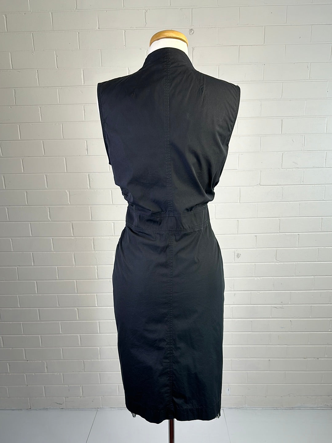 Hugo Boss | Germany | dress | size 12 | knee length