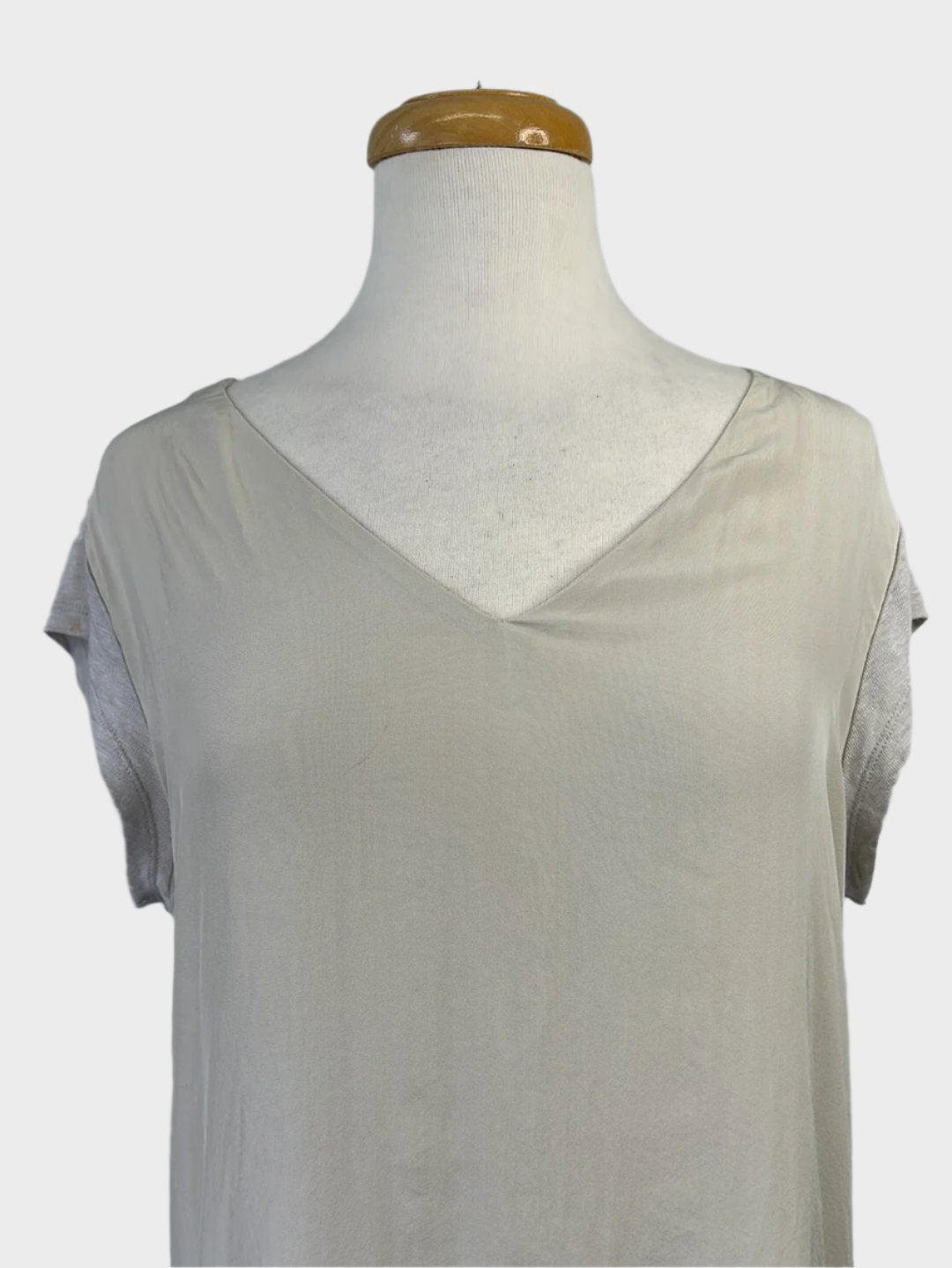 FOIL | New Zealand | top | size 12 | cap sleeve | linen & silk