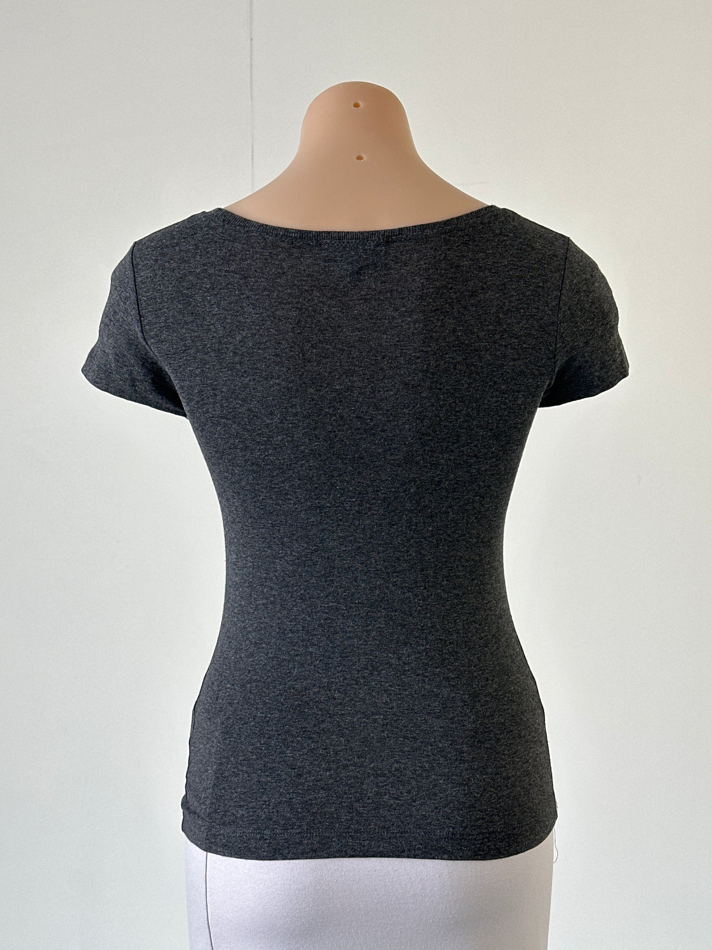 EMPORIO ARMANI | top | size 8 | cap sleeve