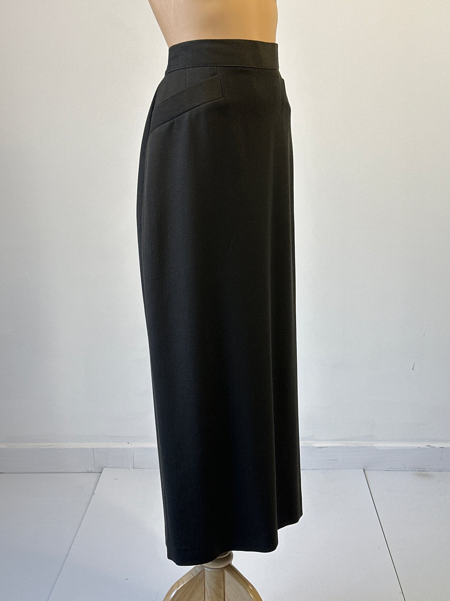 Adam Bennett | vintage 90's | skirt | size 12 | midi length | 100% wool | made in Australia 🇦🇺