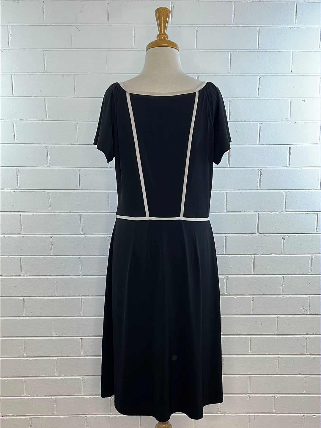 Leona Edmiston | dress | size 12 | midi length