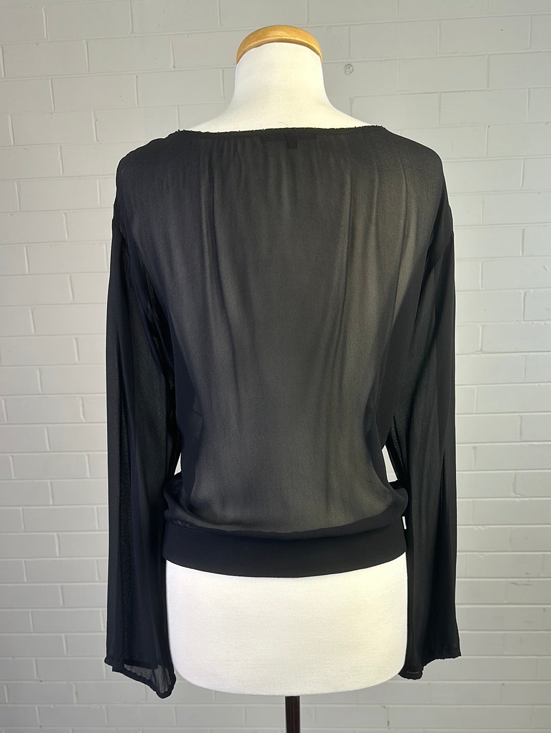 Tara Jarmon | Canada | top | size 10 | long sleeve | 100% silk