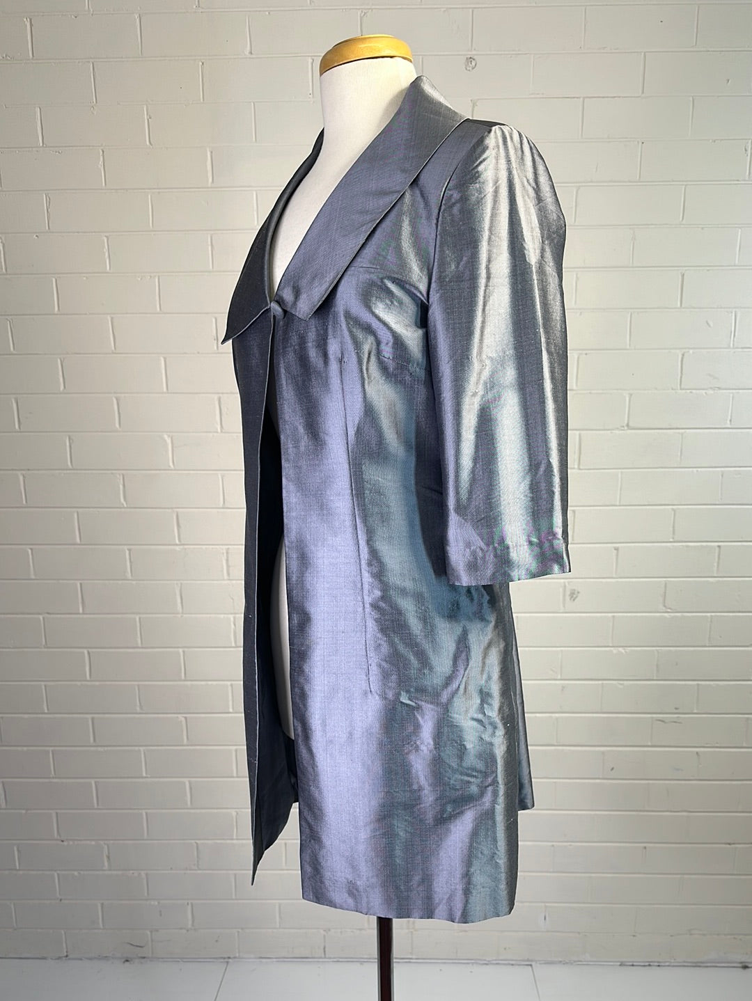 Sarissa | coat | size 10 | single breasted | 100% silk