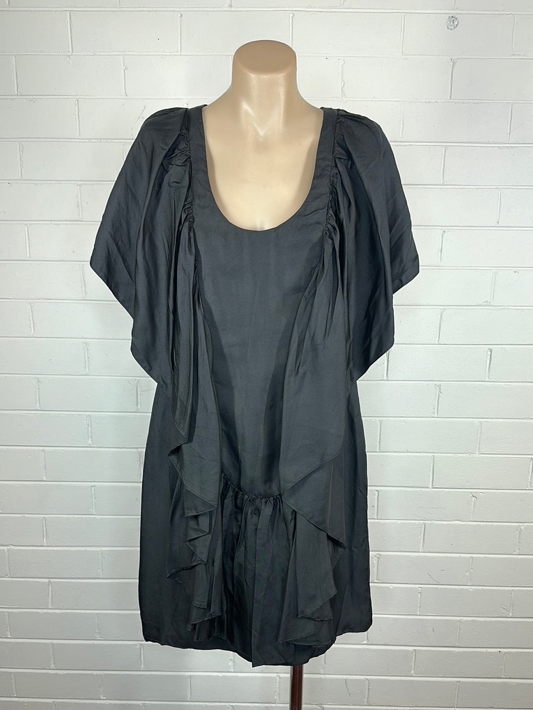 Nicola Finetti | dress | size 10 | knee length | 100% silk