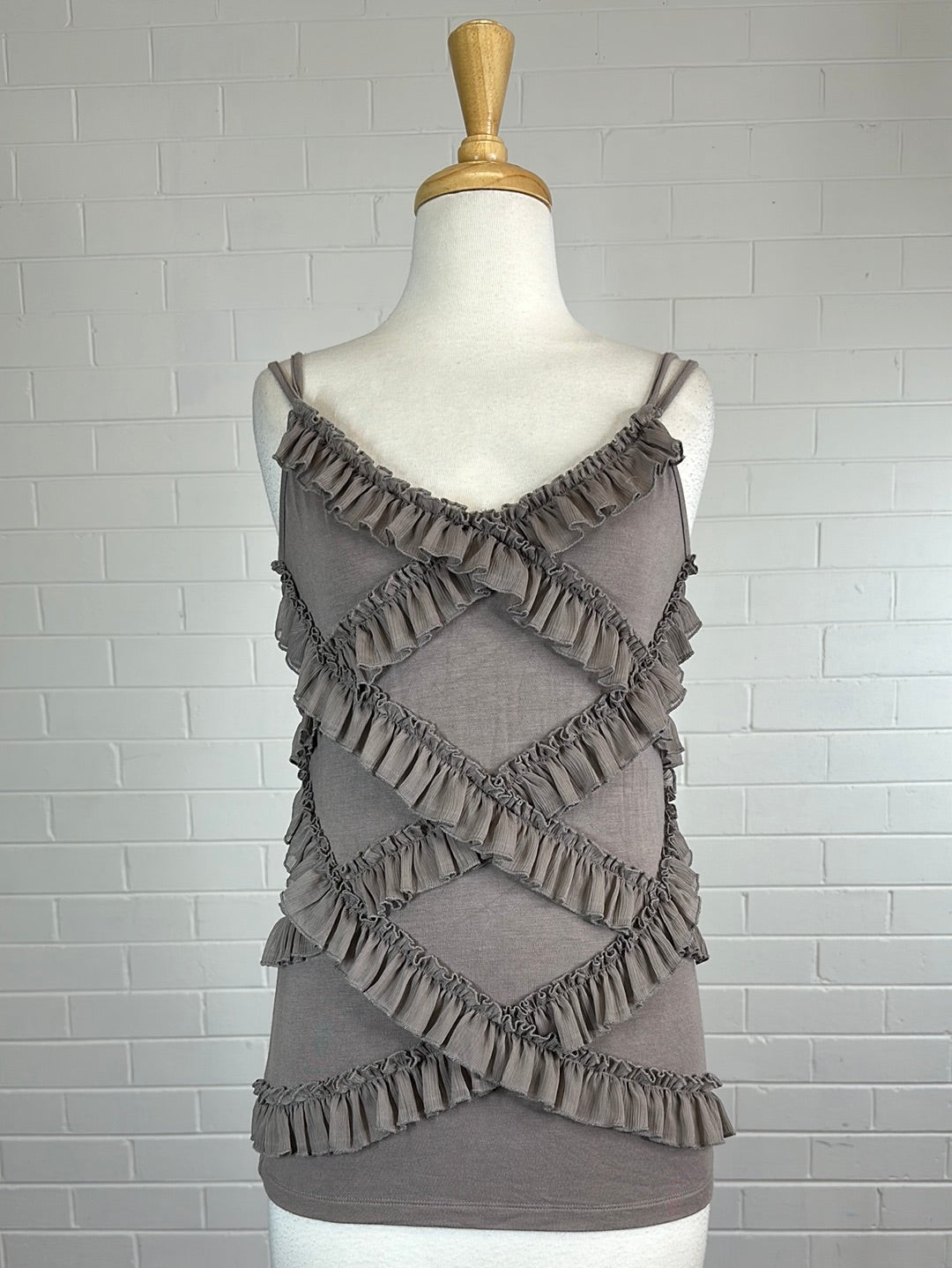 Liz Jordan | top | size 10 | sleeveless