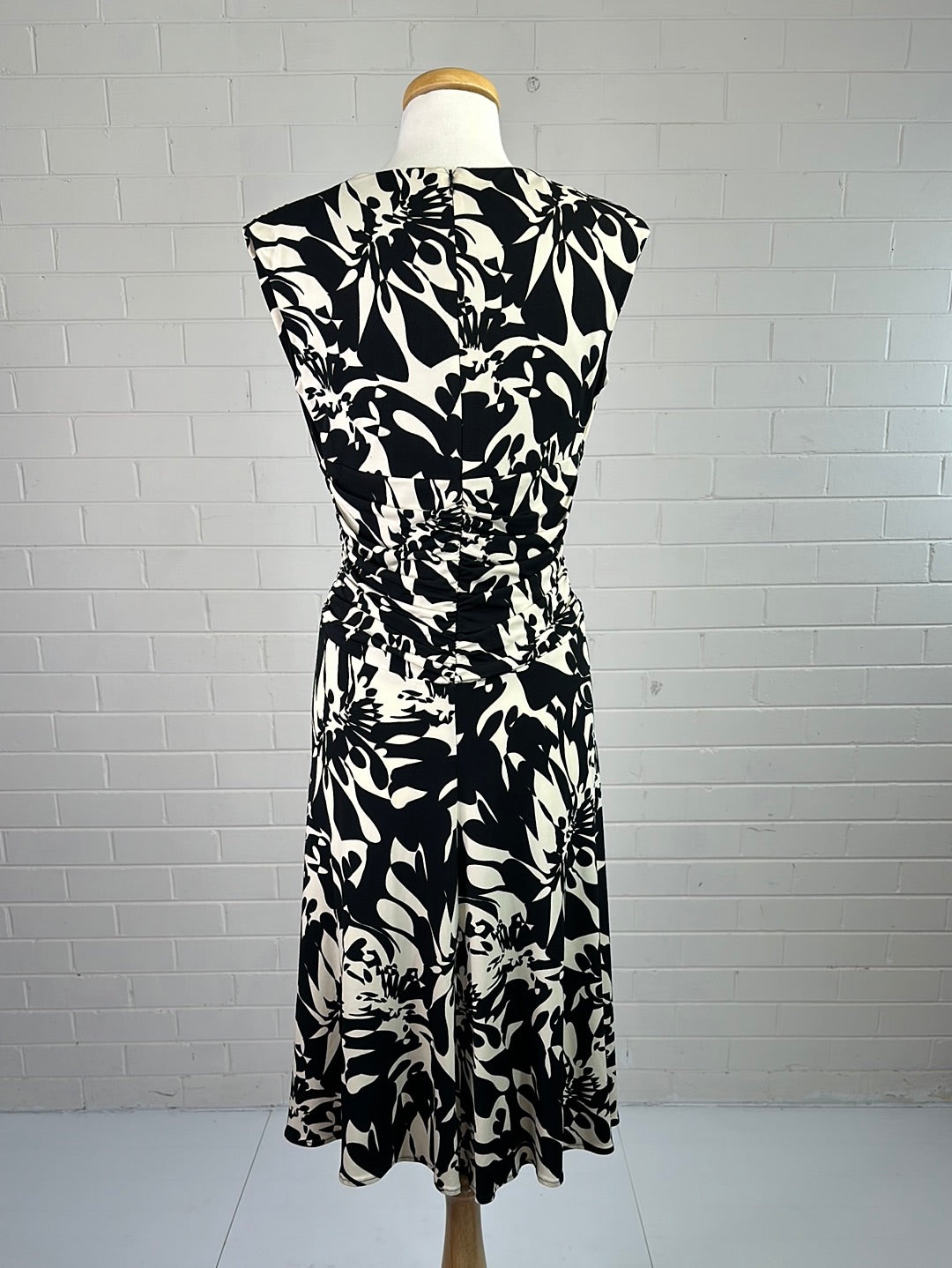 Anne Klein | New York | dress | size 8 | midi length