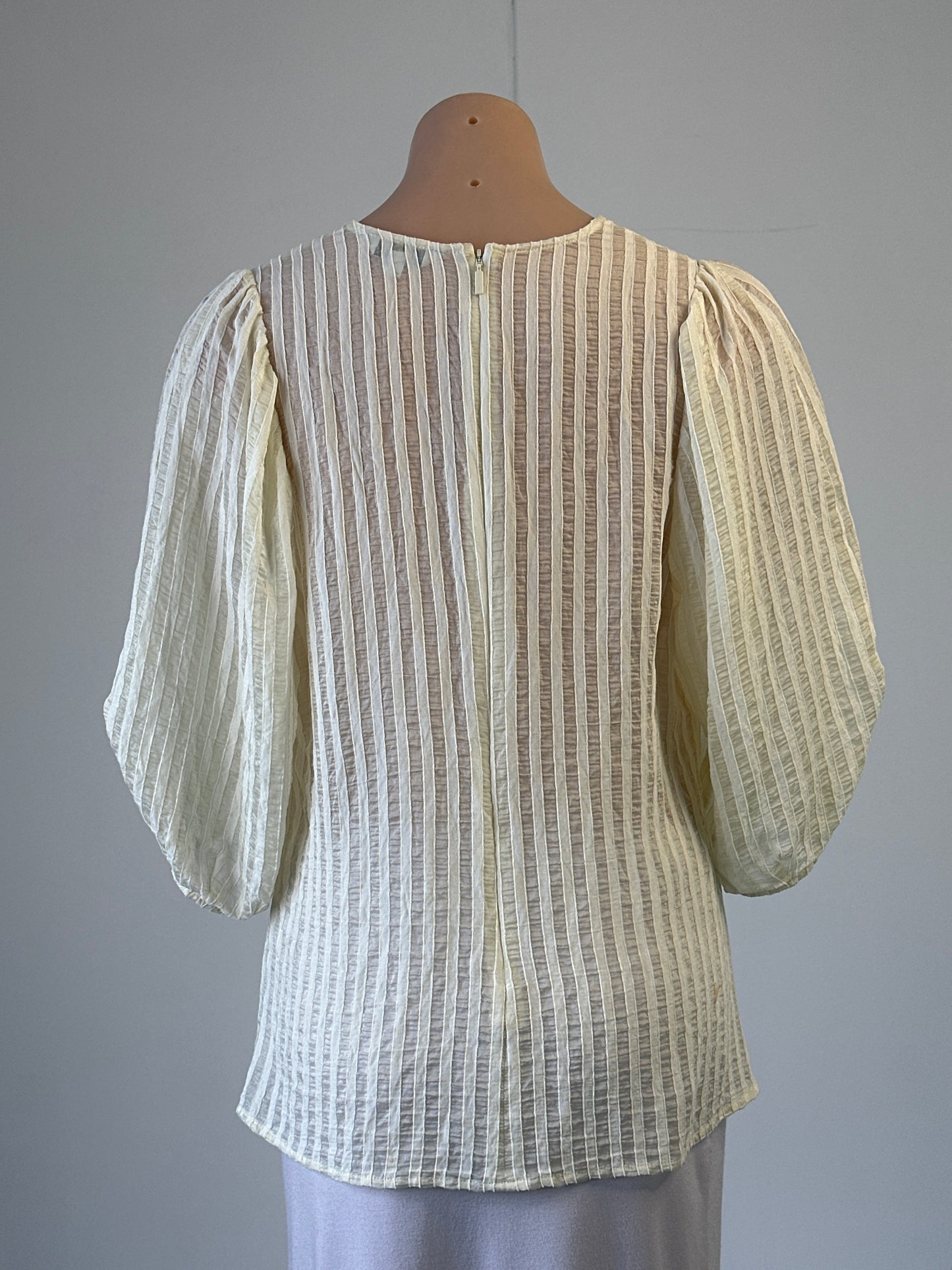 Veronika Maine | top | size 10 | three quarter sleeve