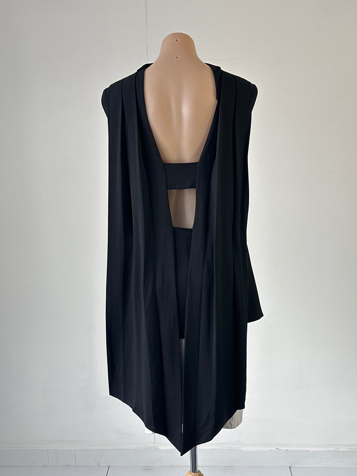 Rachel Gilbert | top | size 8 | sleeveless