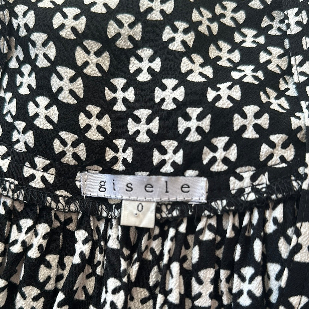 Gisele | Brazil | top | size 10 | long sleeve