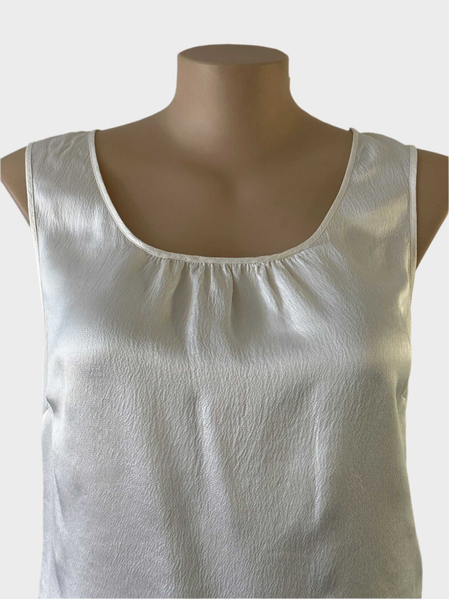 Trent Nathan | top | size 14 | sleeveless | 100% silk