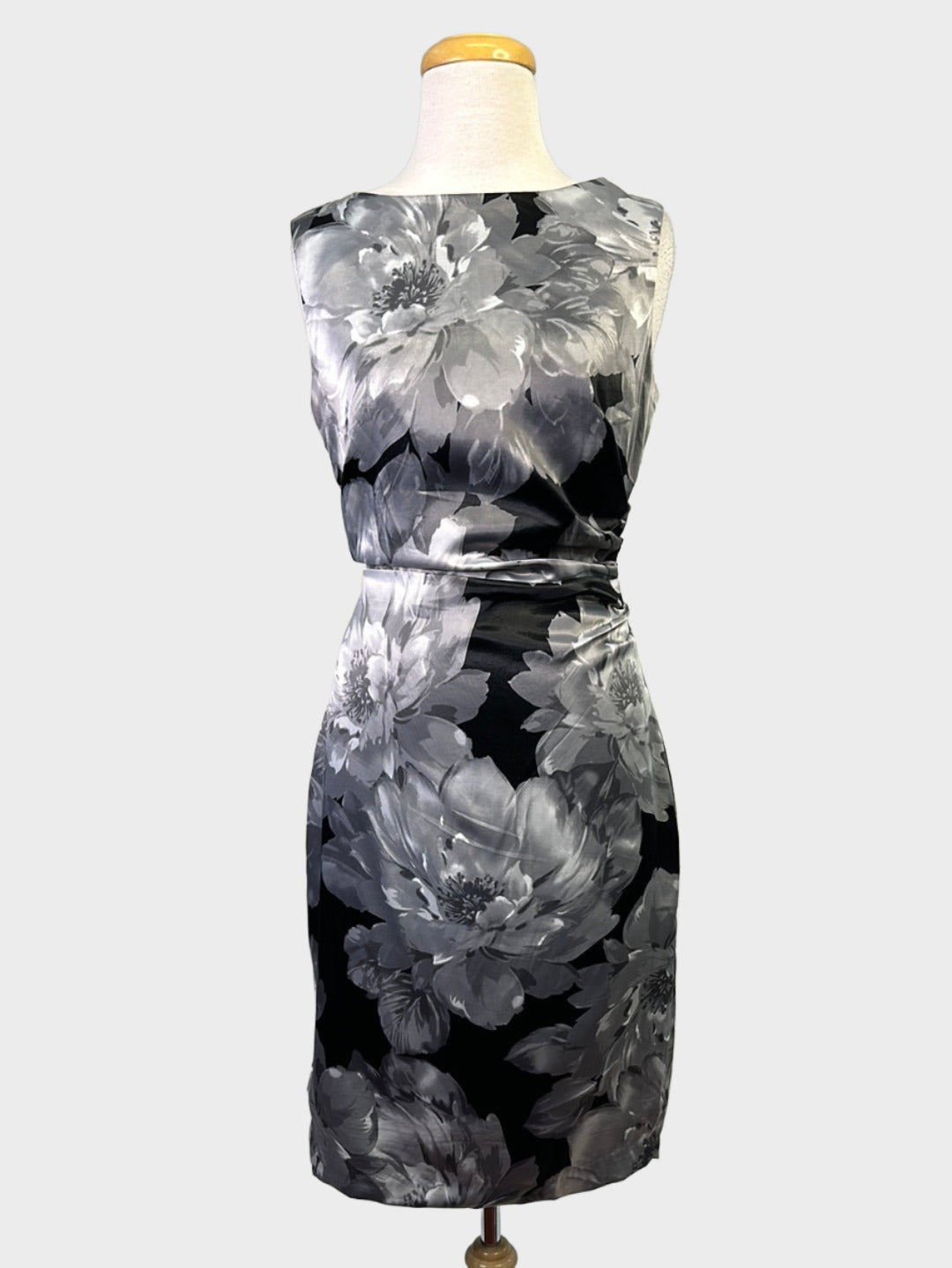 Liz Jordan | dress | size 8 | knee length | new with tags