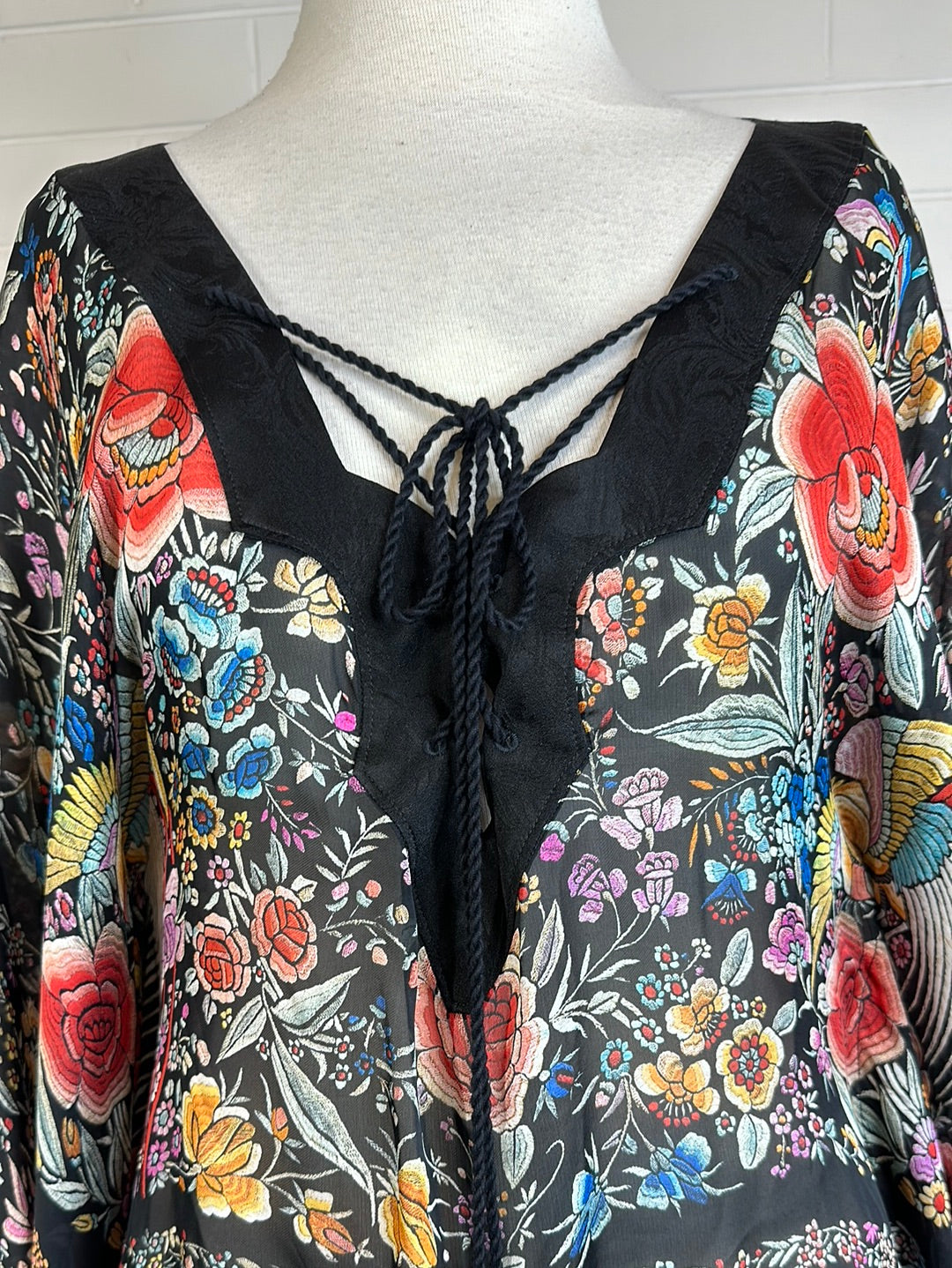 Roberto Cavalli | Italy | top | size 12 | three quarter sleeve | 100% silk | made in Italy