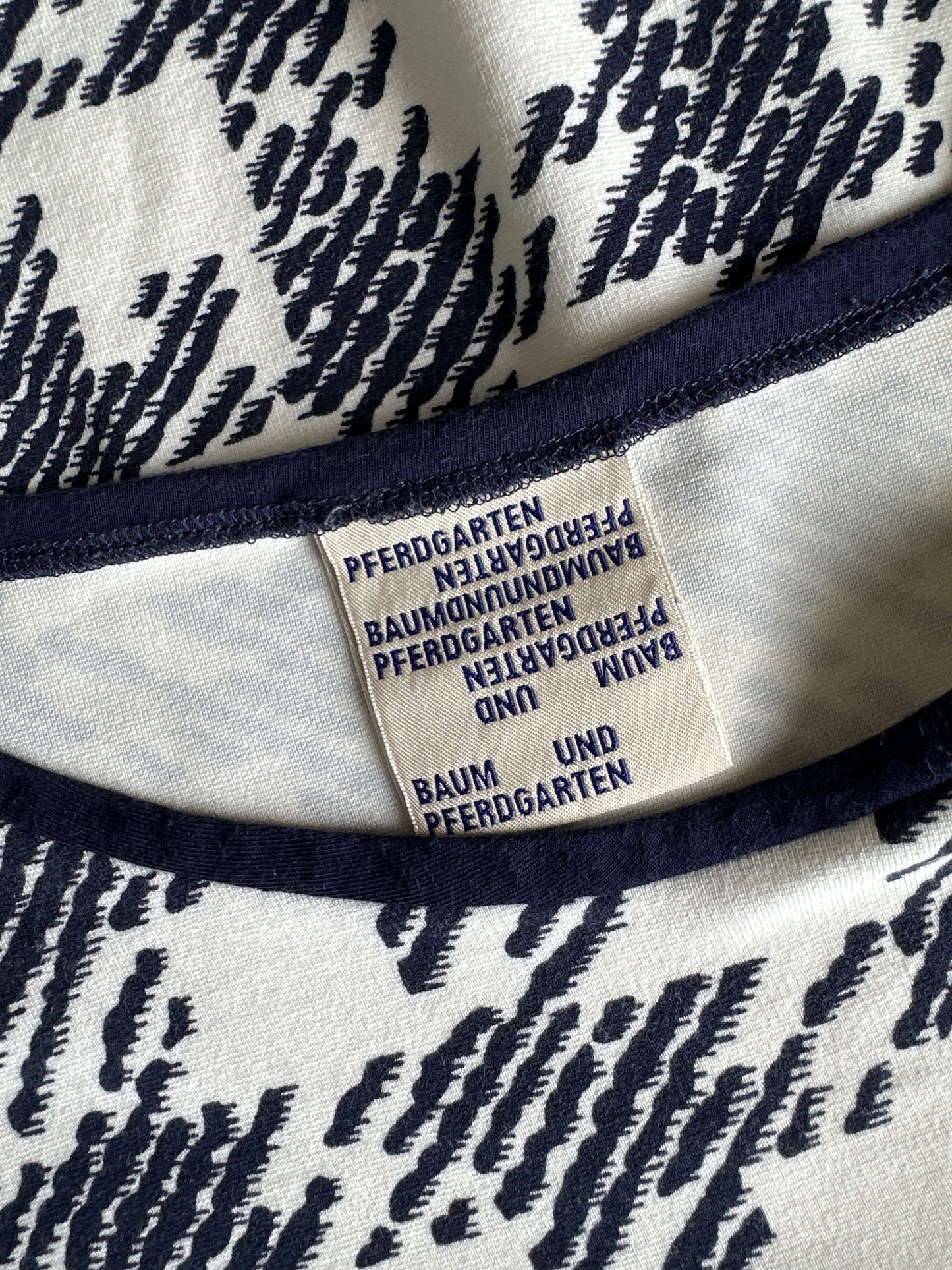 Baum und Pferdgarten | Copenhagen | top | size 10 | long sleeve