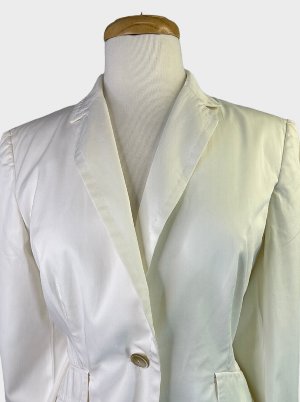 Max Mara | Italy | jacket | size 10 | single breasted | made in Italy