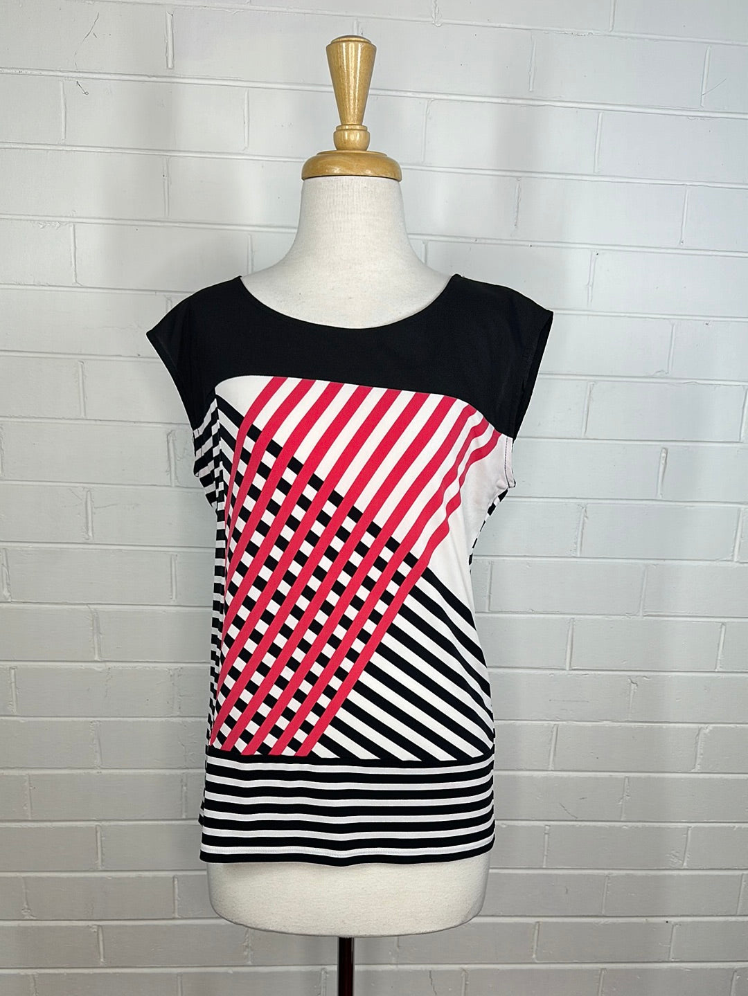 Calvin Klein | US | top | size 14 | sleeveless