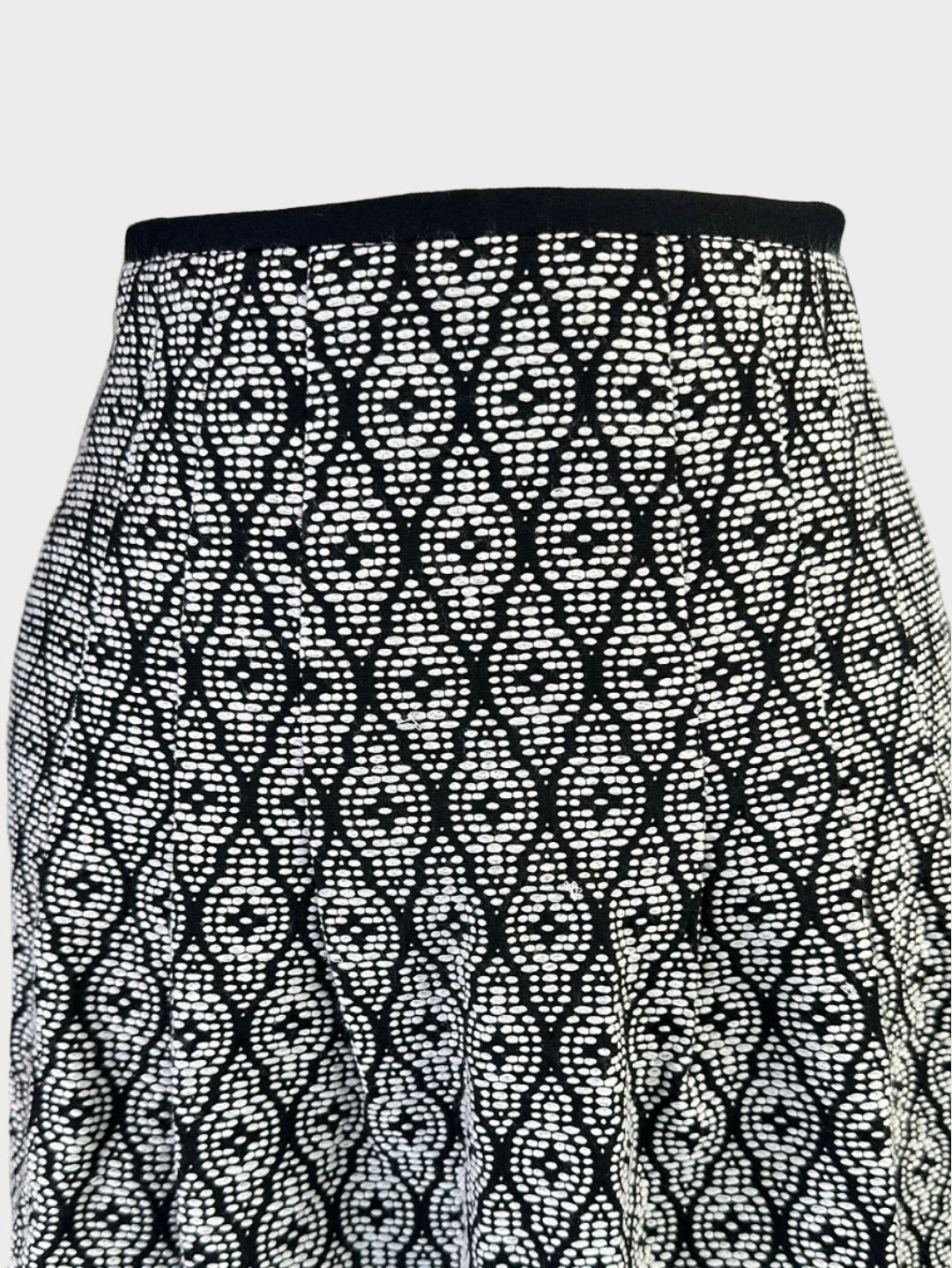 Anna Thomas | skirt | size 8 | knee length | made in Australia 🇦🇺