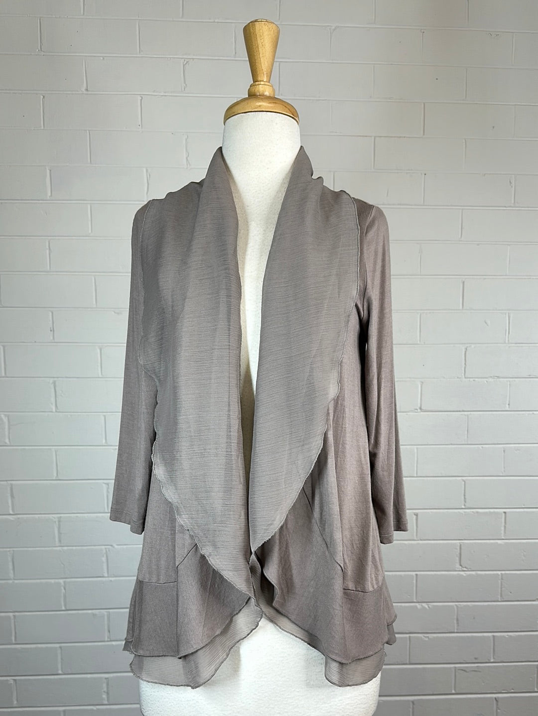 Liz Jordan | cardigan | size 10 | three quarter sleeve