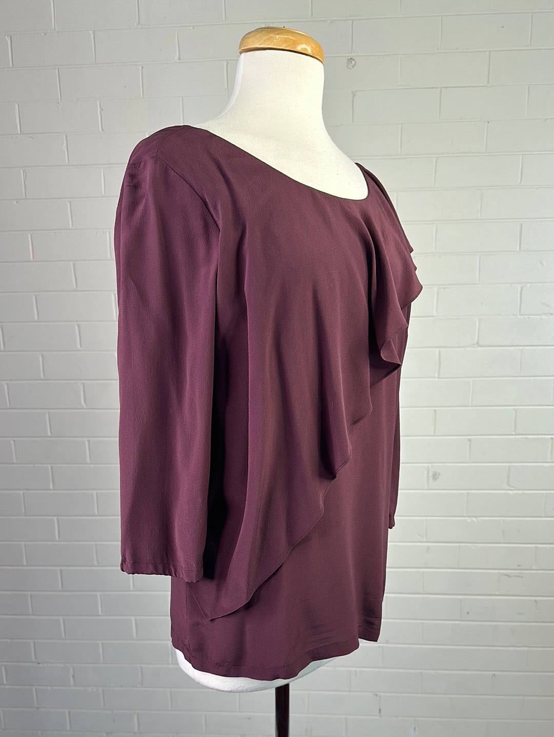 See by Chloé | Paris | top | size 8 | three quarter sleeve | 100% silk