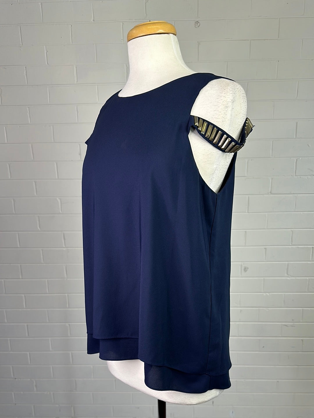 Wayne Cooper | top | size 12 | sleeveless