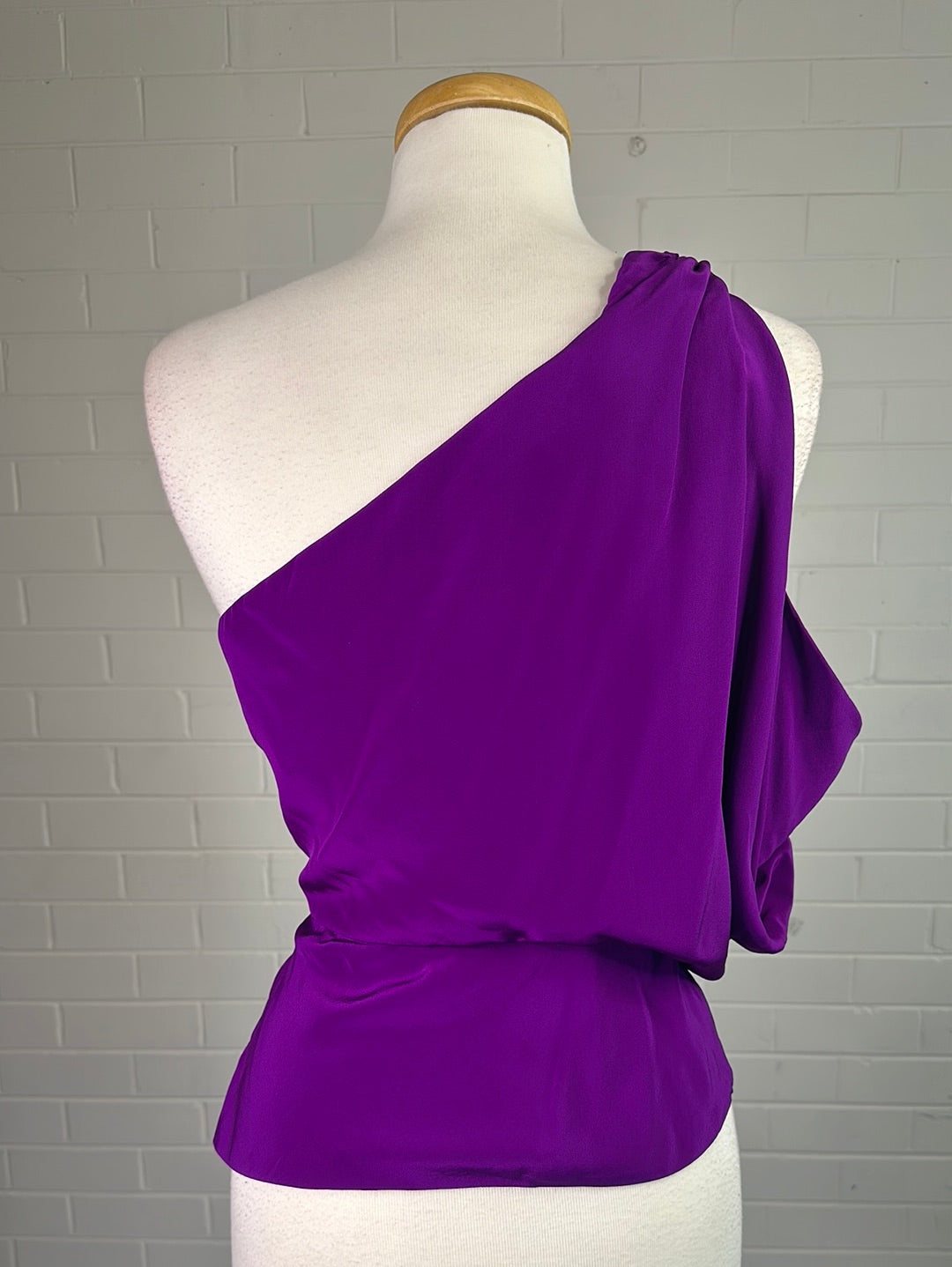 Aurelio Costarella | top | size 8 | sleeveless | 100% silk