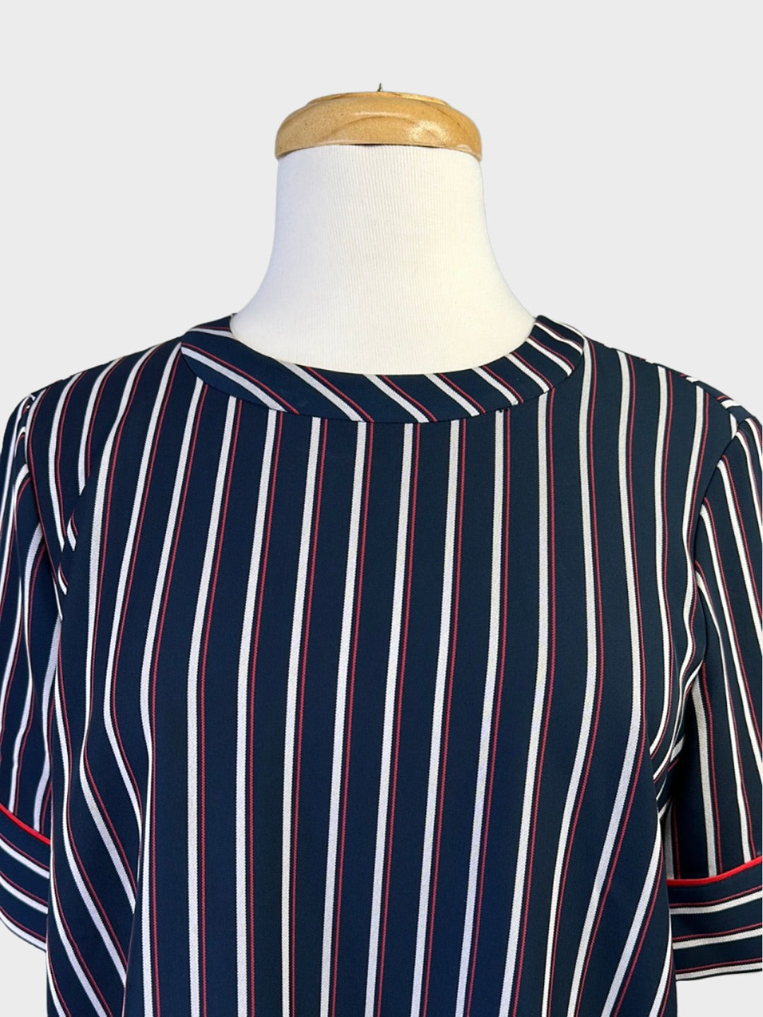 Tommy Hilfiger | New York | top | size 10 | short sleeve