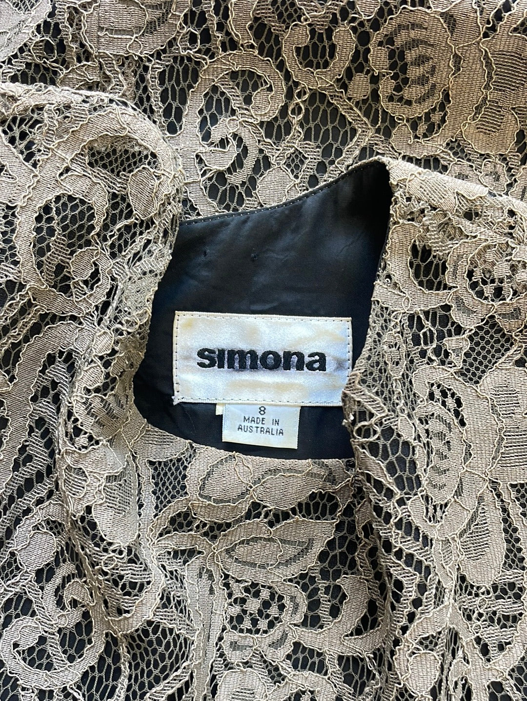 Simona | dress | size 8 | knee length | made in Australia 🇦🇺