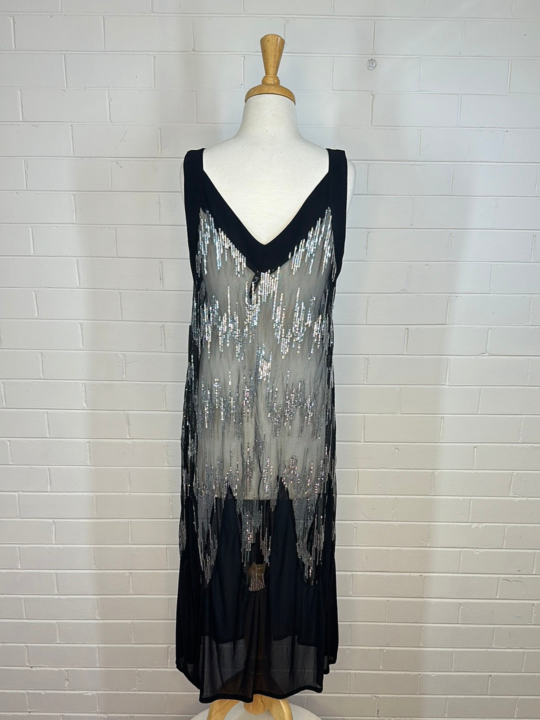 But Different New Zealand dress size 12 midi length new with