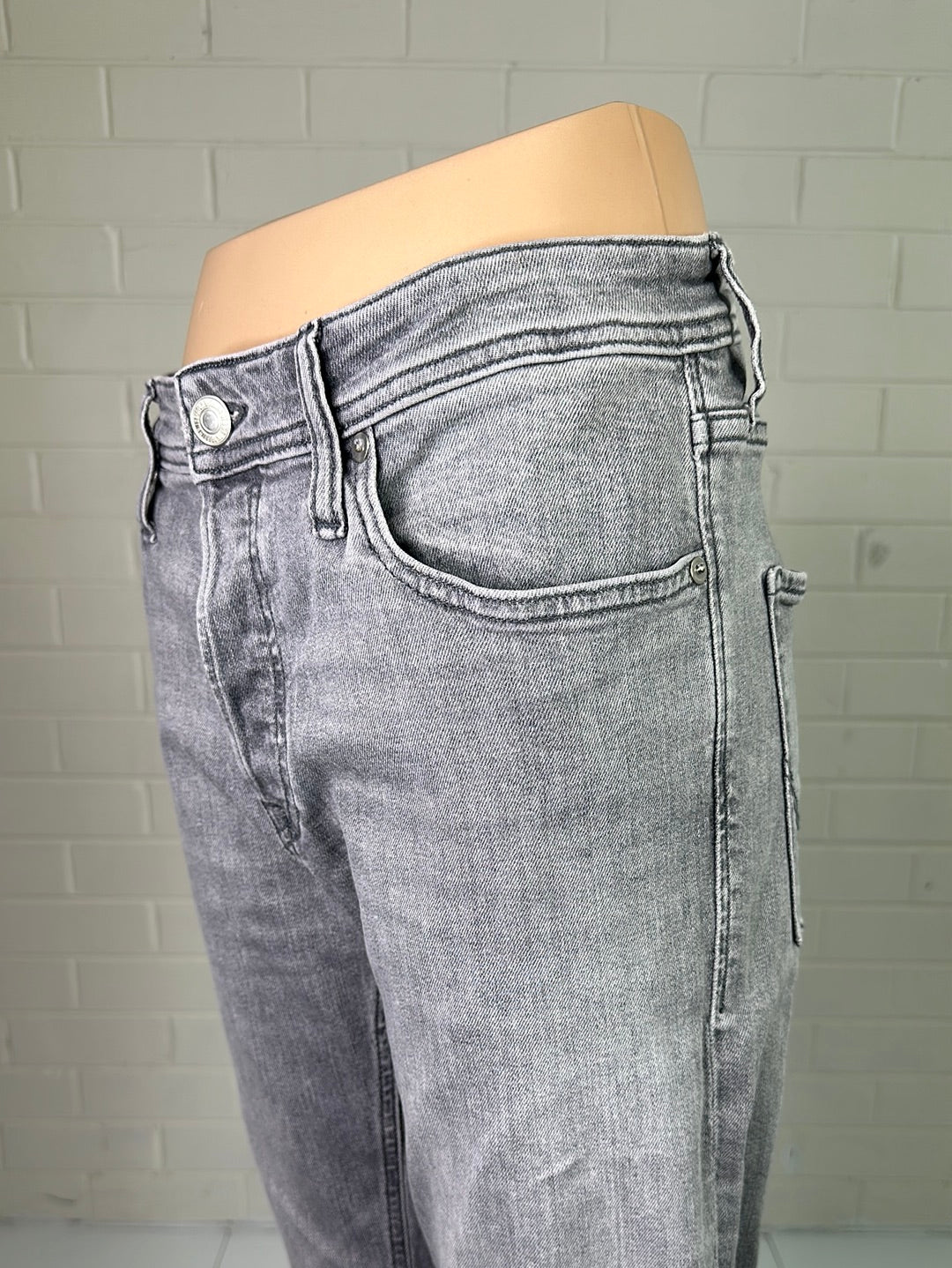 JACK & JONES | jeans | size 10 | tapered leg