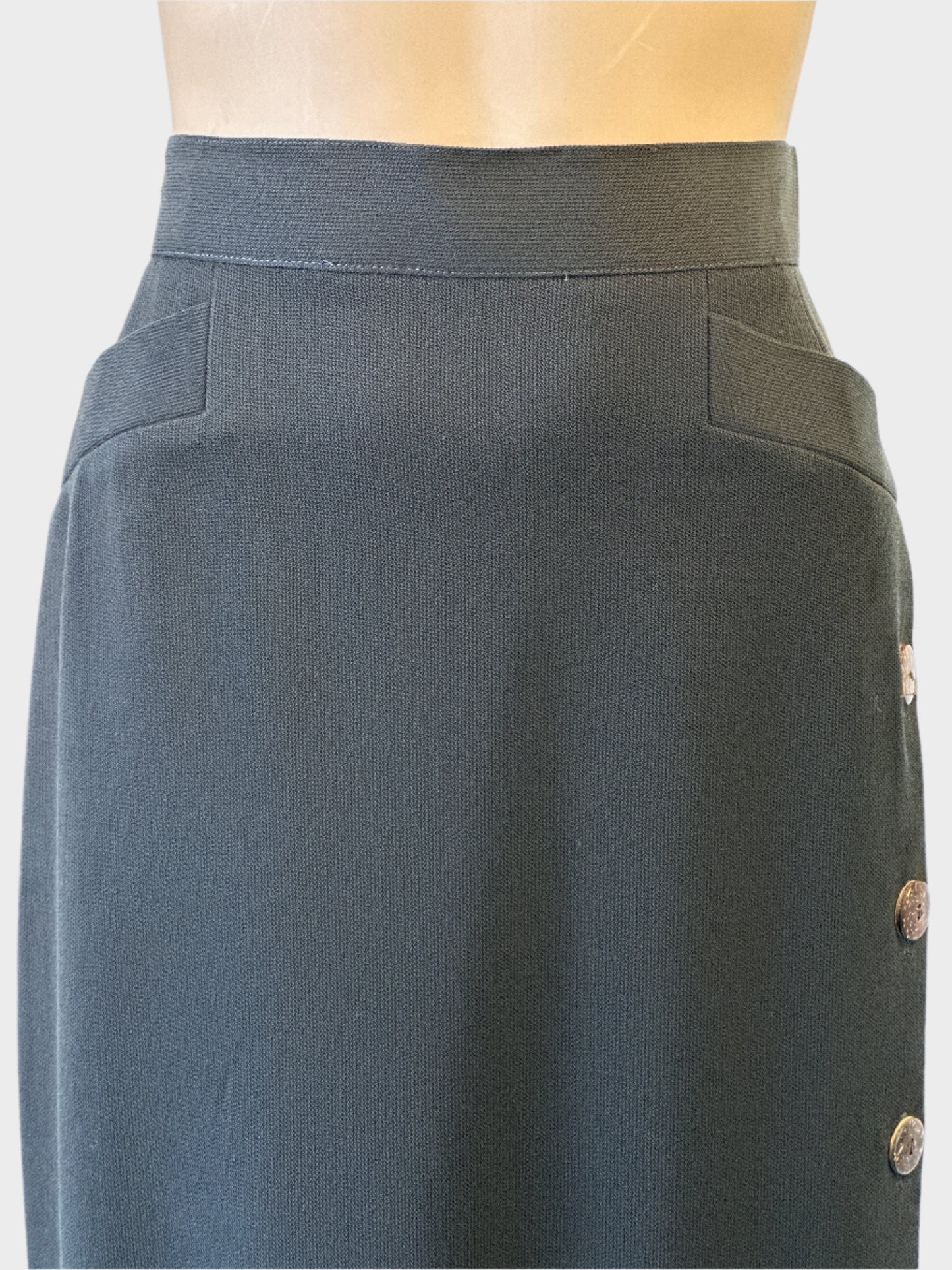 Adam Bennett | vintage 90's | skirt | size 12 | midi length | 100% wool | made in Australia 🇦🇺