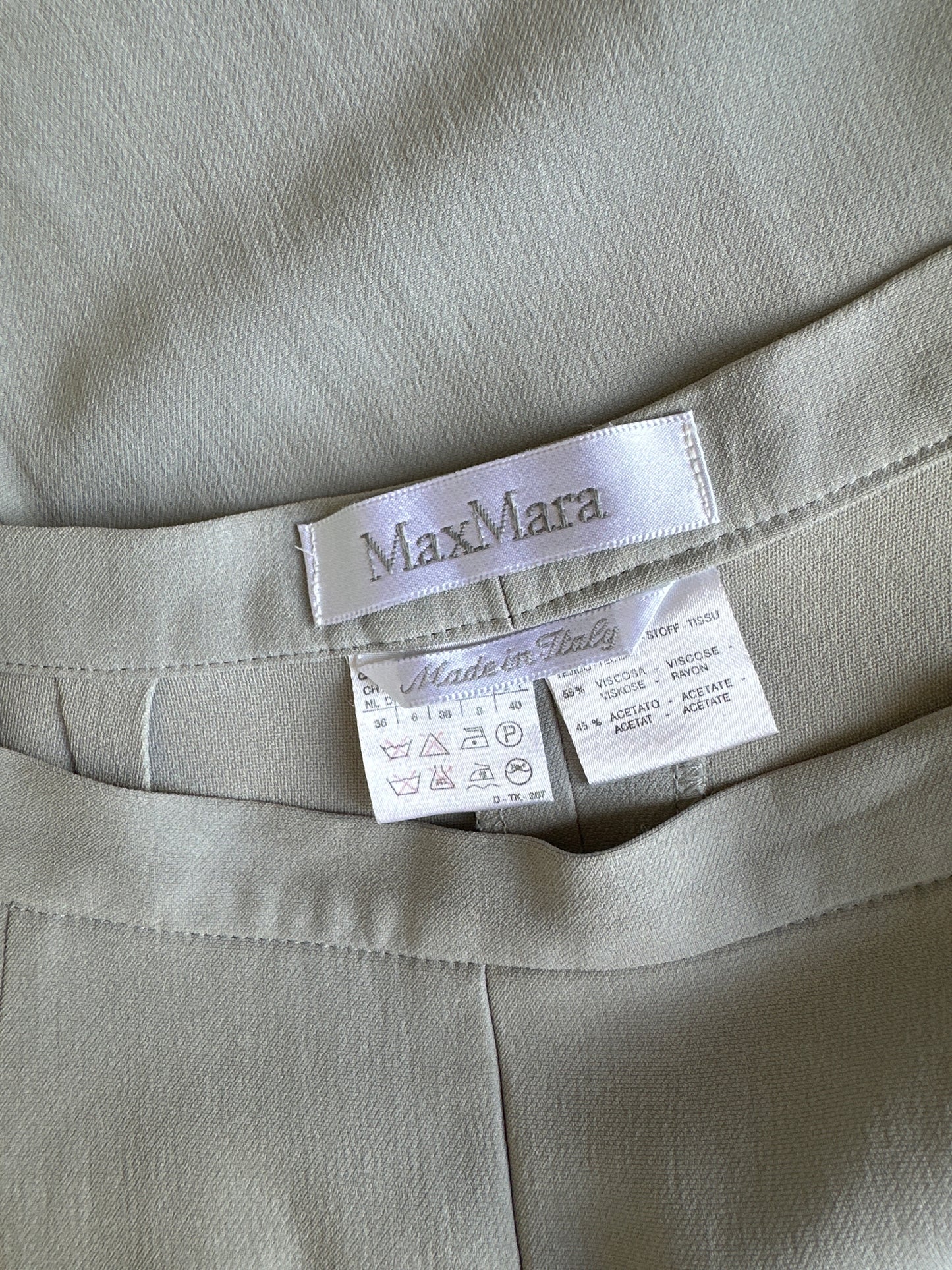 Max Mara | Italy | pants | size 8 | straight leg | made in Italy