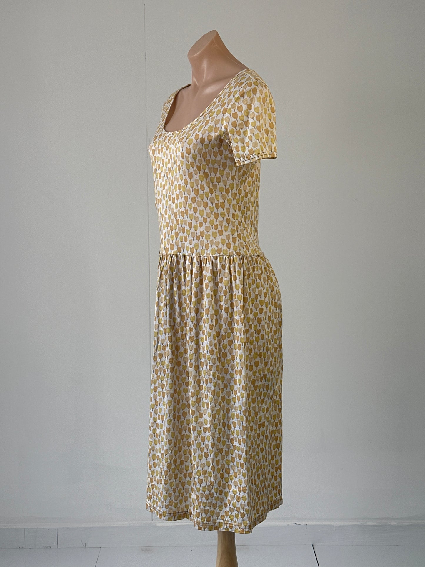 No label | vintage 70's | dress | size 8 | midi length