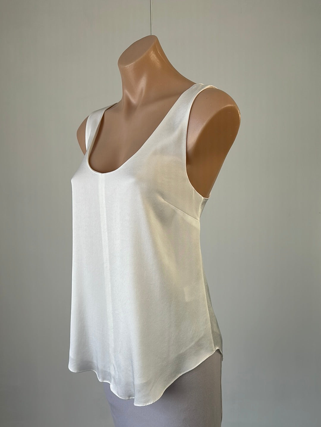 Luxe Deluxe | top | size 10 | sleeveless