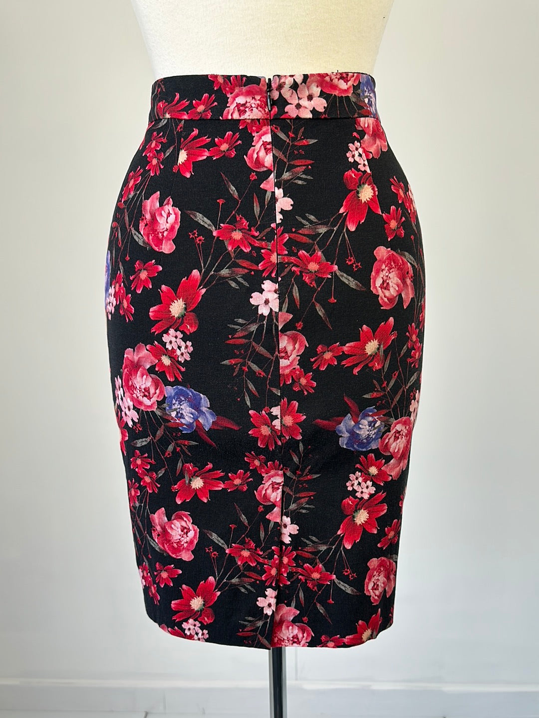 Alannah Hill | skirt | size 10 | knee length