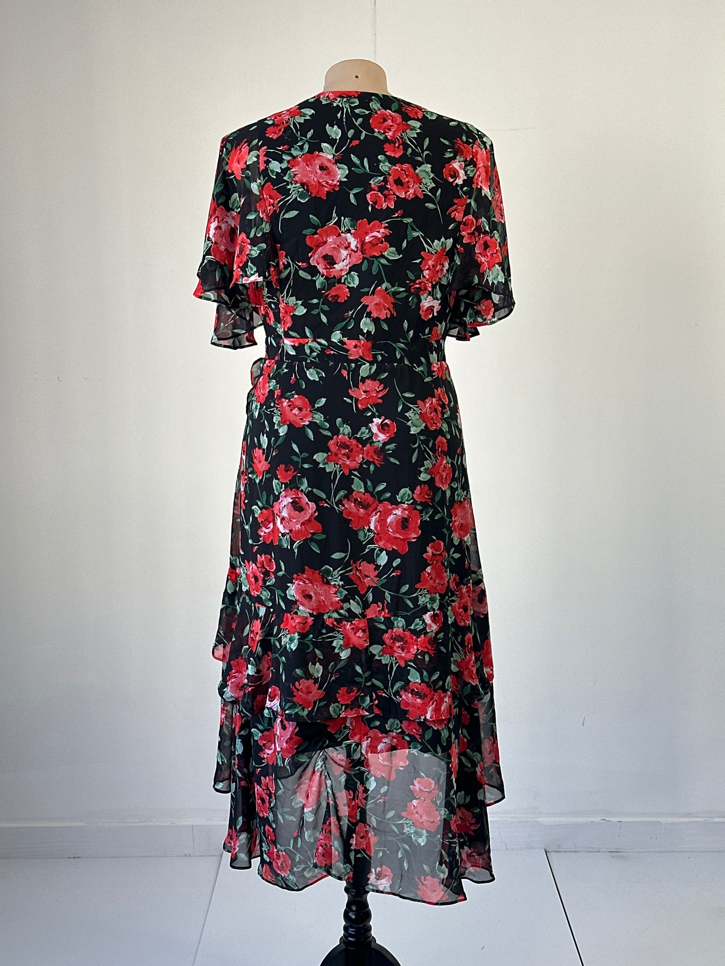 Taking Shape | dress | size 14 | maxi length