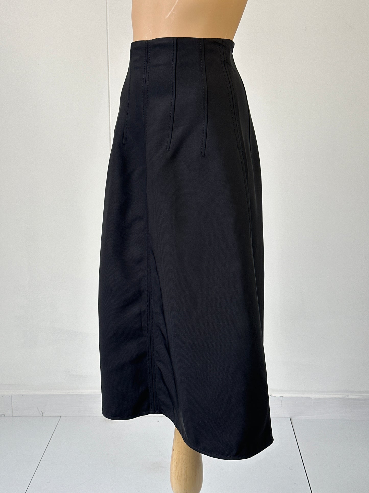 Scanlan Theodore | skirt | size 6 | midi length