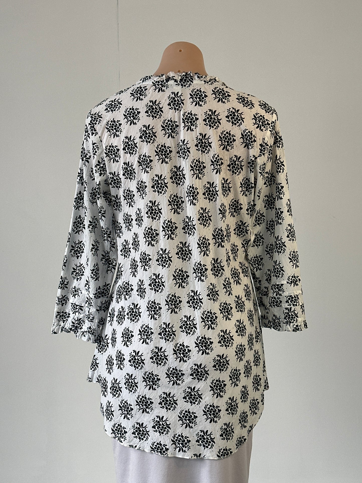 ORIENTIQUE | shirt | size 10 | elbow length sleeve | 100% cotton