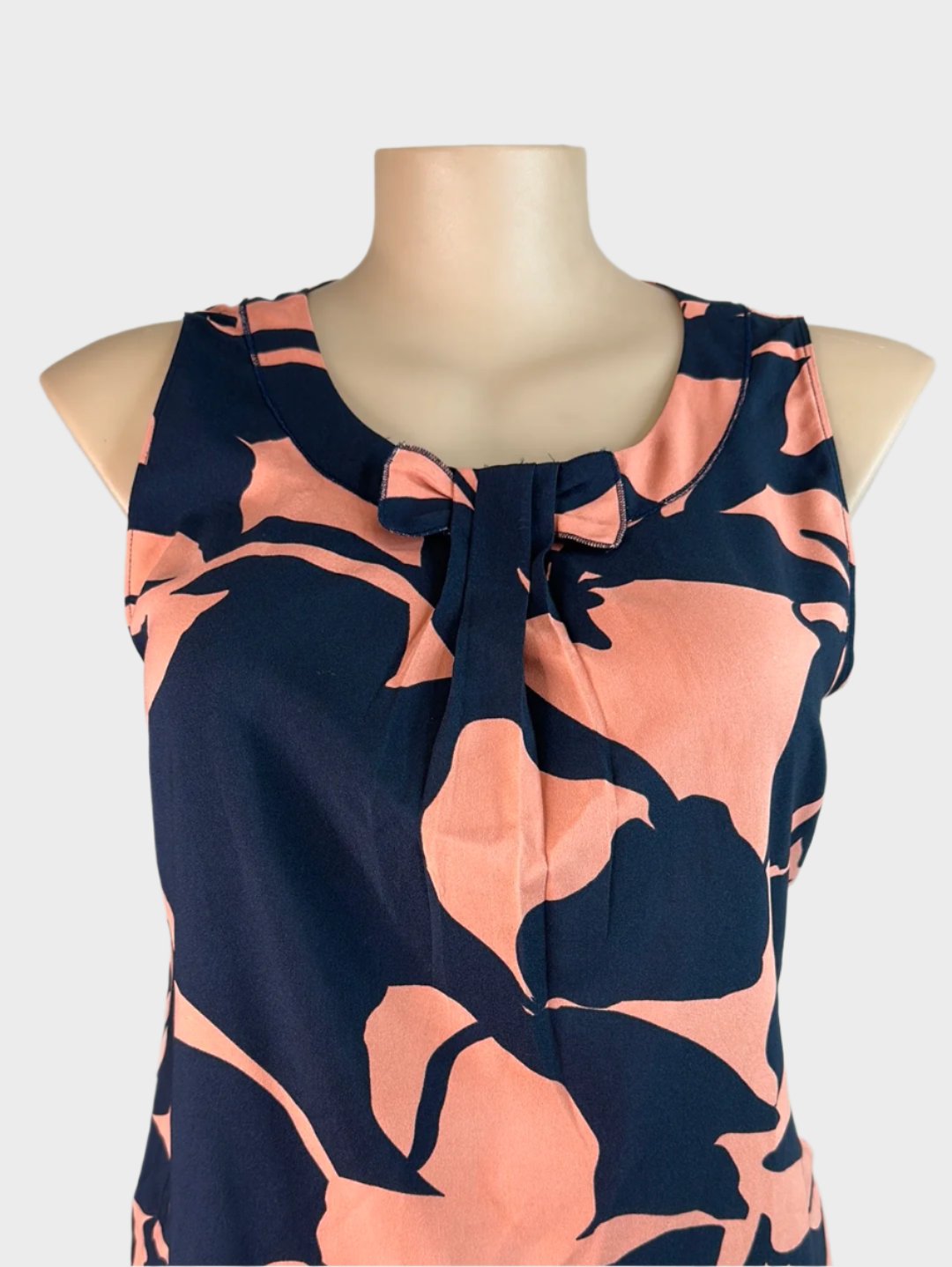 Ann Taylor | US | top | size 16 | sleeveless