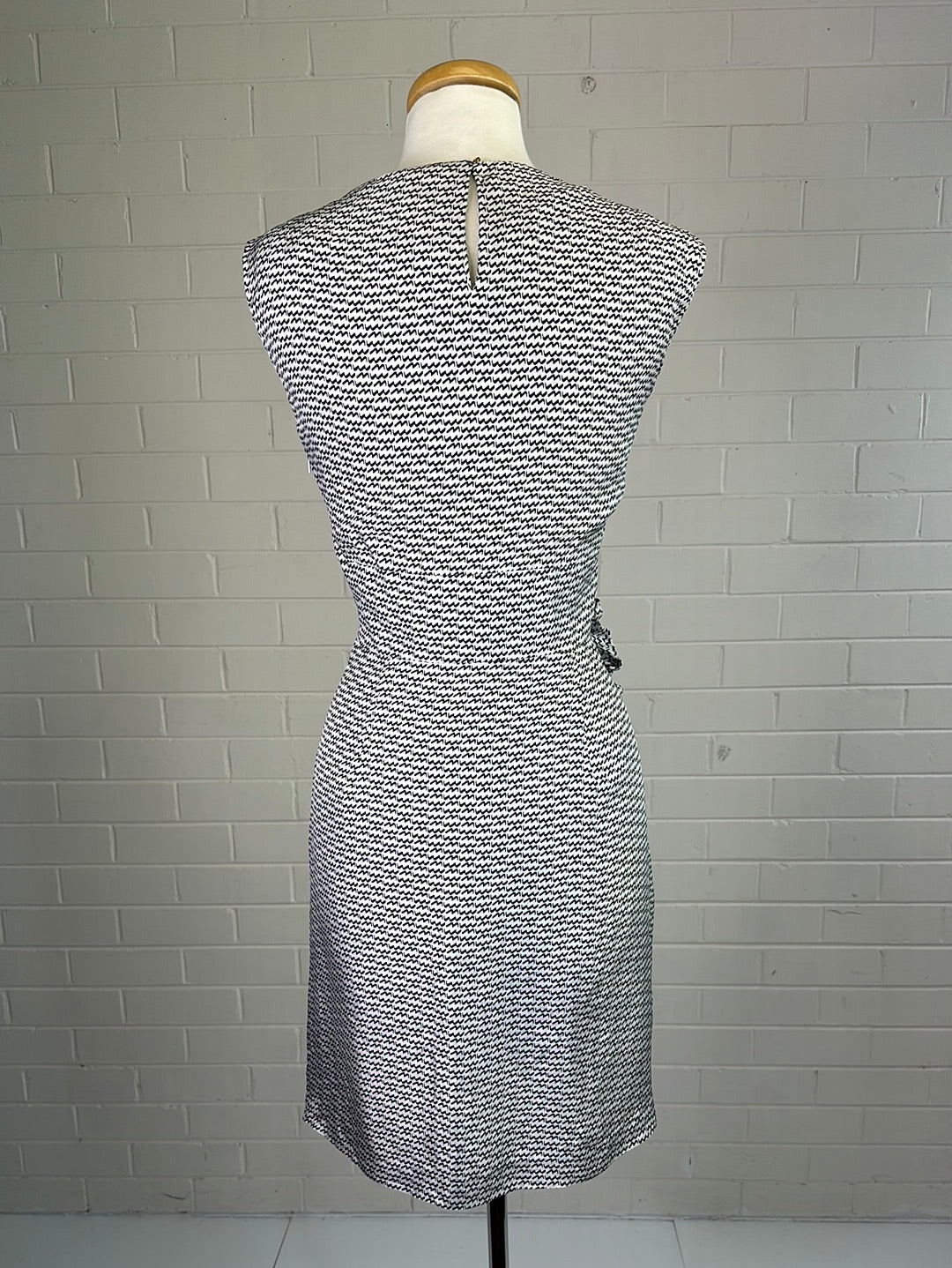 Diane von Furstenberg | New York | dress | size 12 | knee length | 100% silk