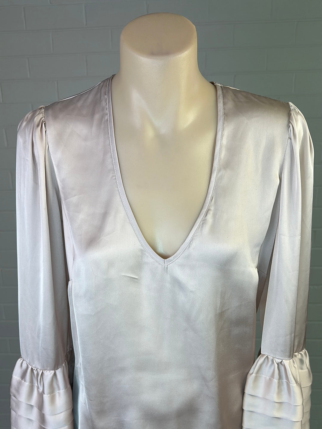 Nicola Finetti | top | size 8 | long sleeve