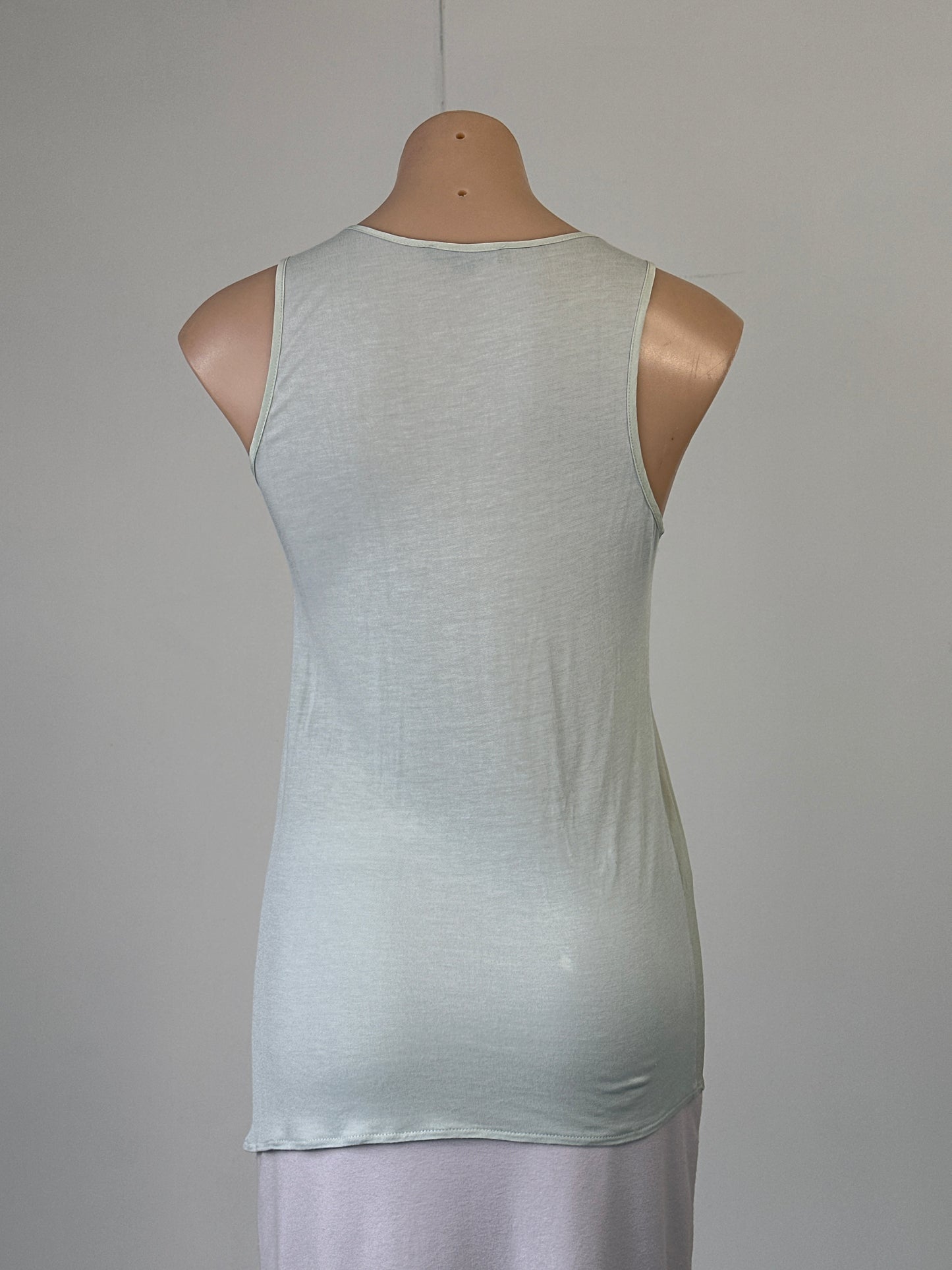 SABA | top | size 6 | sleeveless | 100% silk