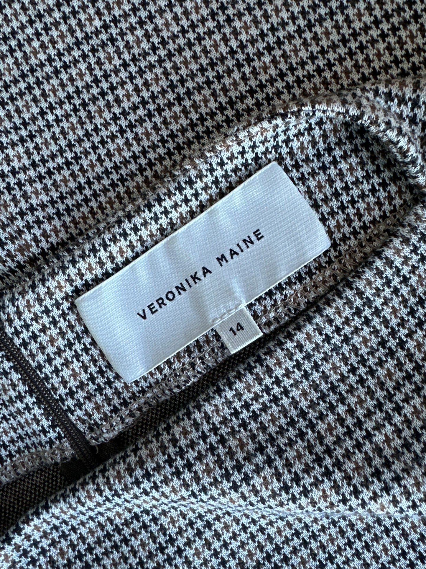 Veronika Maine | top | size 14 | long sleeve