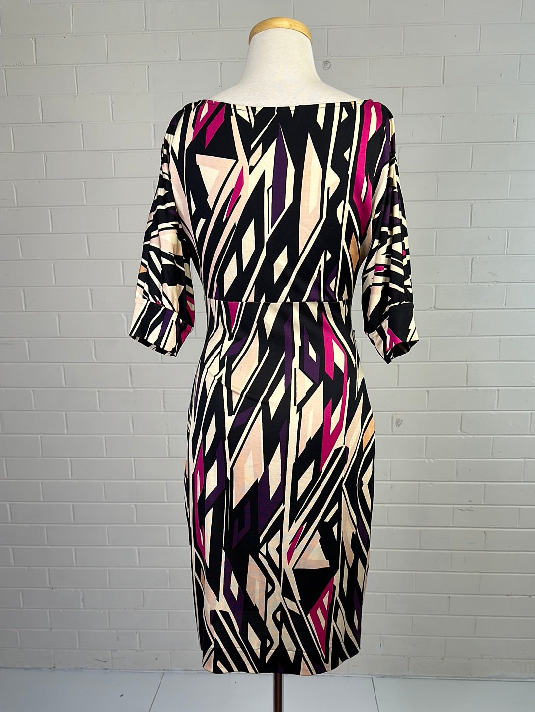 Diane von Furstenberg | New York | dress | size 8 | knee length | 100% silk