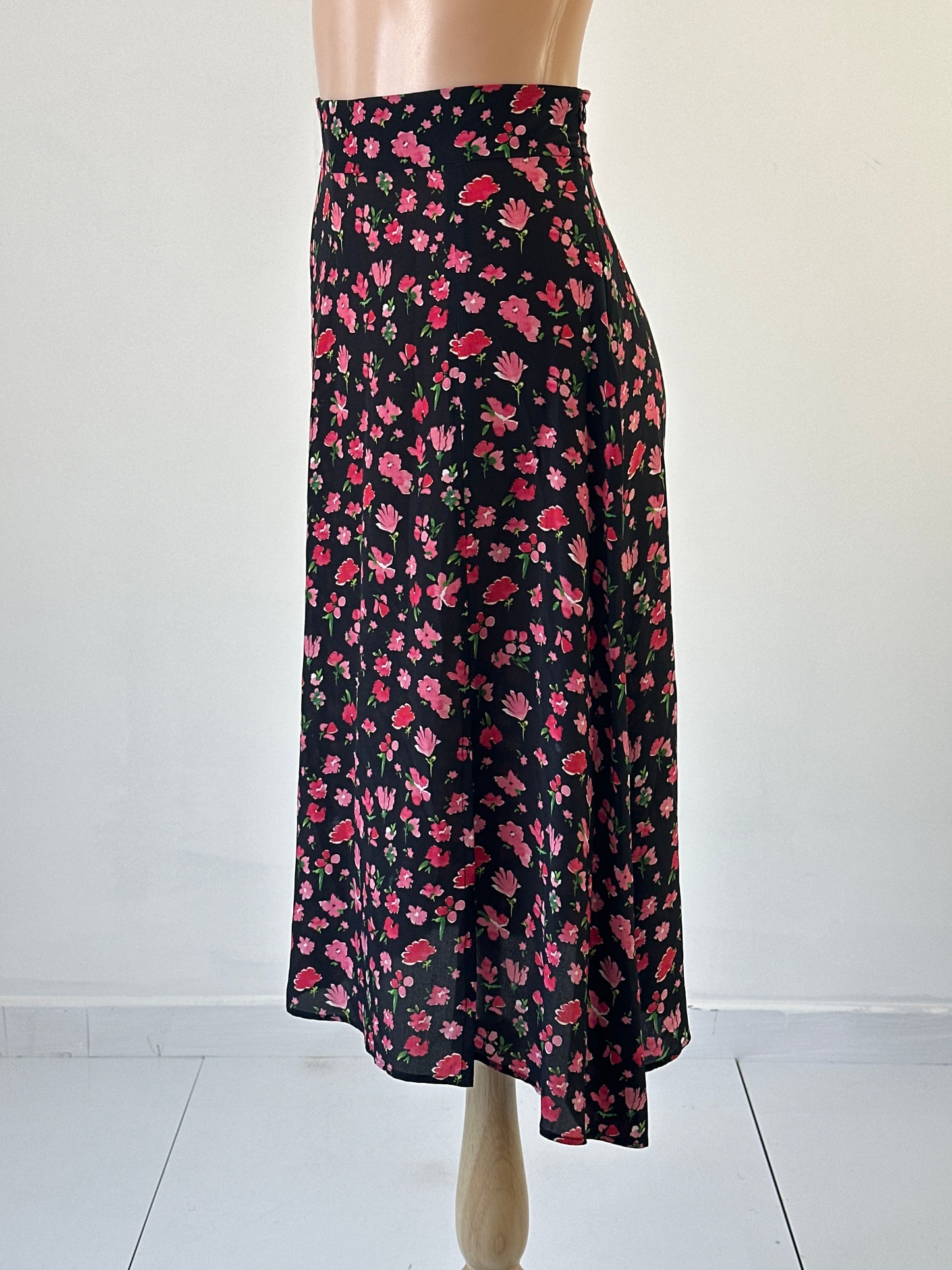 PYRUS | London | skirt | size 10 | midi length | 100% silk