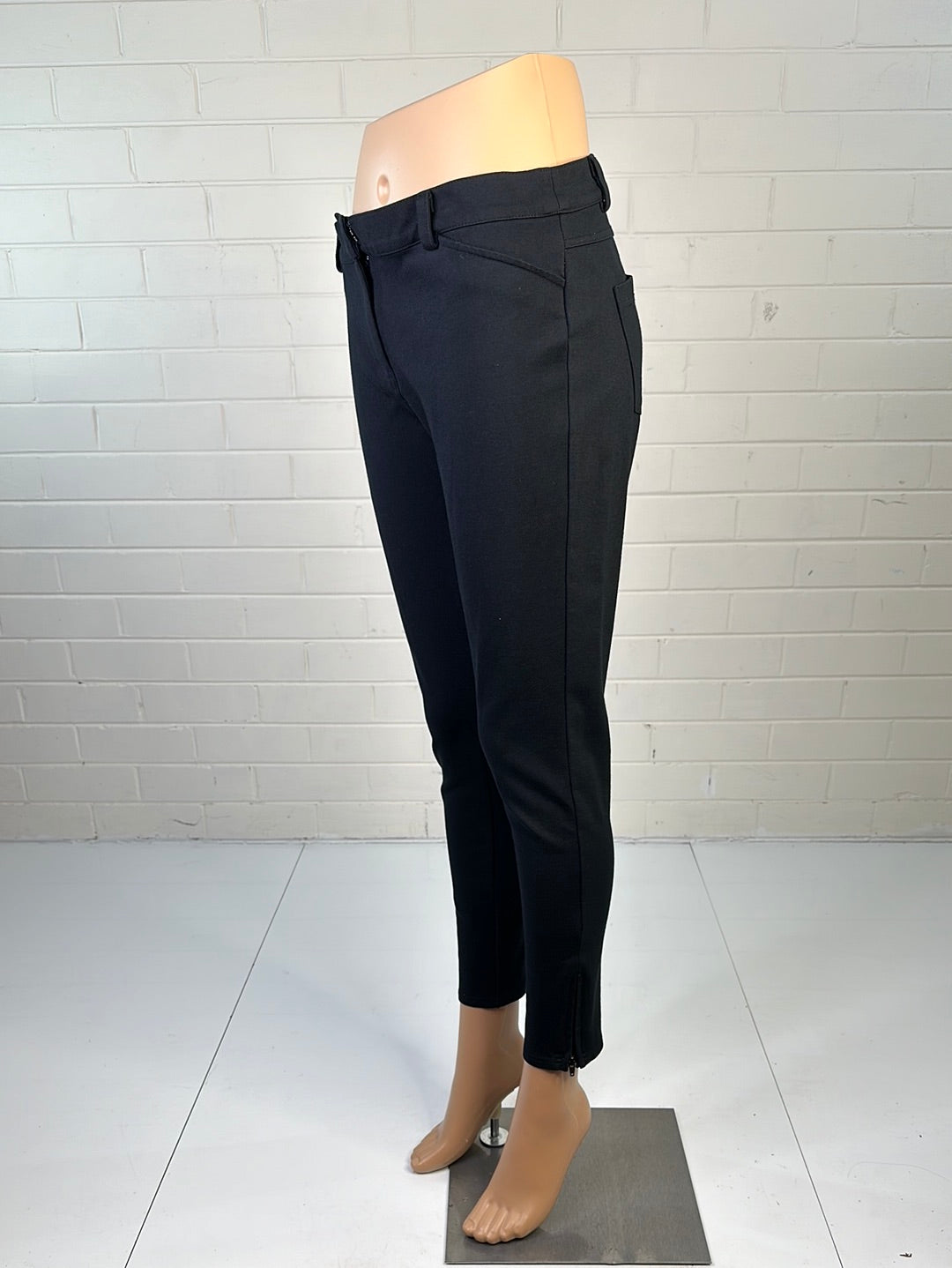 Tommy Hilfiger | New York | pants | size 10 | tapered leg