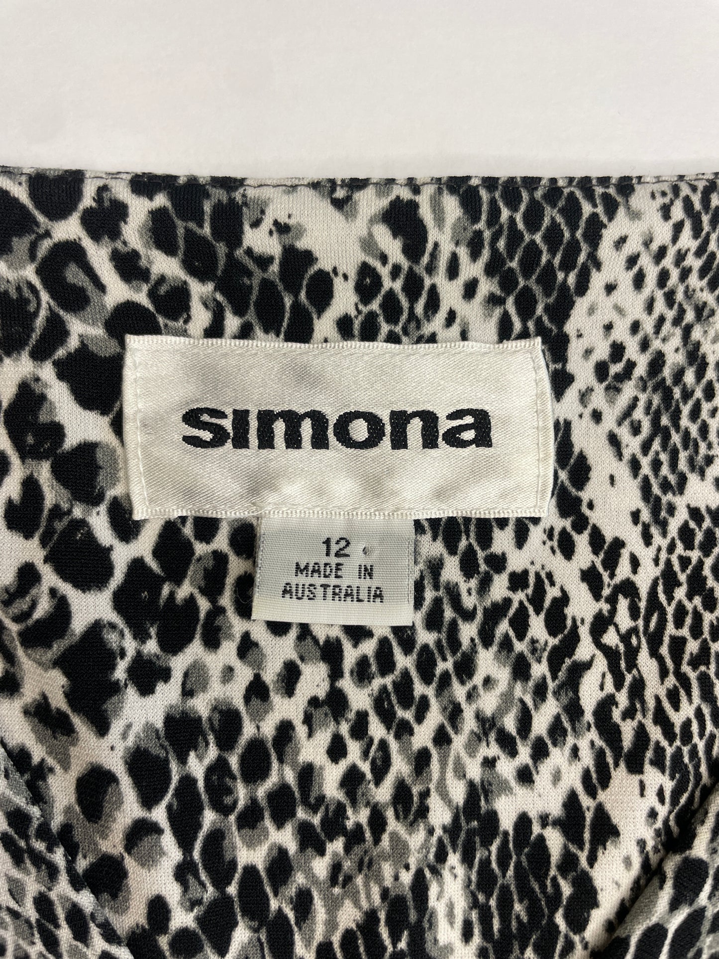 Simona | dress | size 12 | knee length | made in Australia 🇦🇺