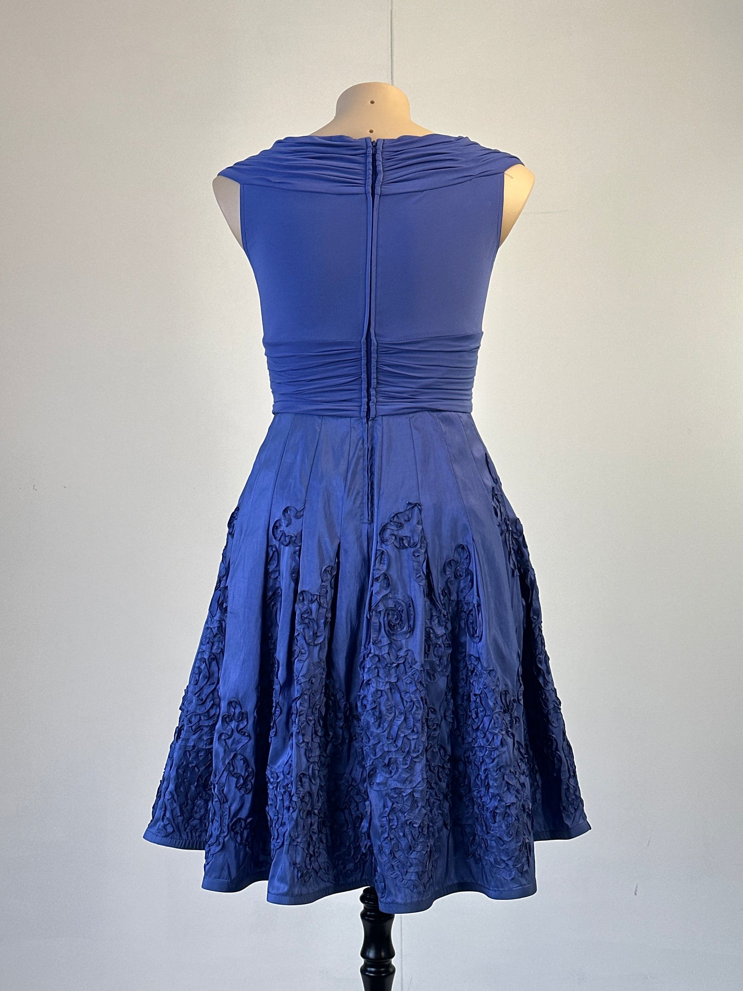 Queenspark | dress | size 16 | midi length